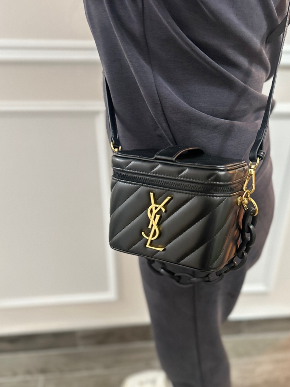 Saint Laurent Black Quilted Leather VANITY GWP (Novelty) - Picture 3 of 13